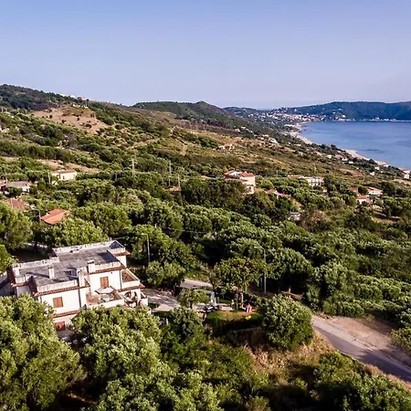 Villa Rosa Cilento Apartments Каприоли